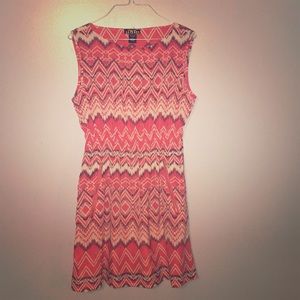 Zigzag peach/orange/red dress